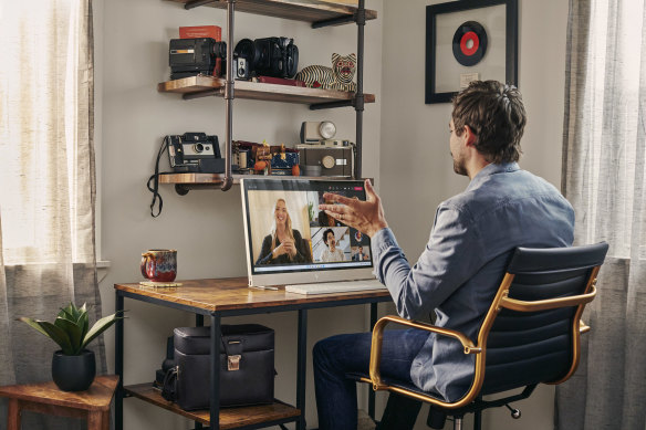 The Envy Move is the best of both worlds, with the portability of a laptop and screen size of a desktop.