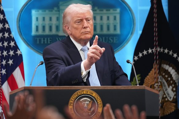 Ninguém sabe se este presidente errático irá novamente prorrogar os seus repetidos prazos para entregar o “inferno” ao Irão.