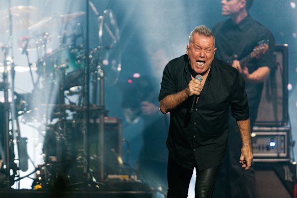 Barnes his not lost any of his onstage energy.