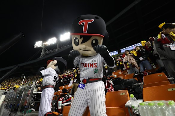 Jamsil Stadium is home ground of the LG Twins, the reigning KBO champions who won the 2025 Korean Series. 