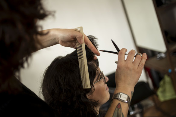 Hairdressers are among those who should be given a 9 per cent pay boost, the ACTU says.
