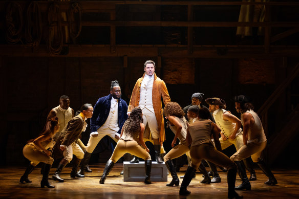 Jason Arrow and the Australian cast of Hamilton.