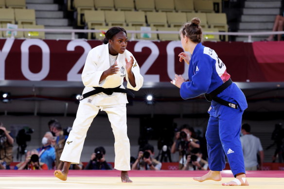 Clarisse Agbegnenou (left) in action at Tokyo 2021.