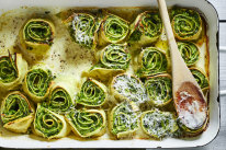Super-green pasta rotolo.