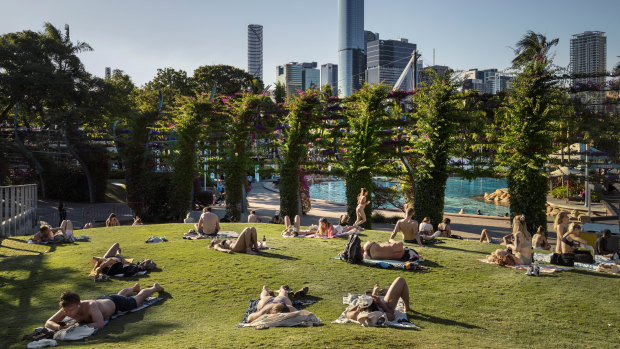 Brisbane burns with envy as Sydney sizzles its way into record books