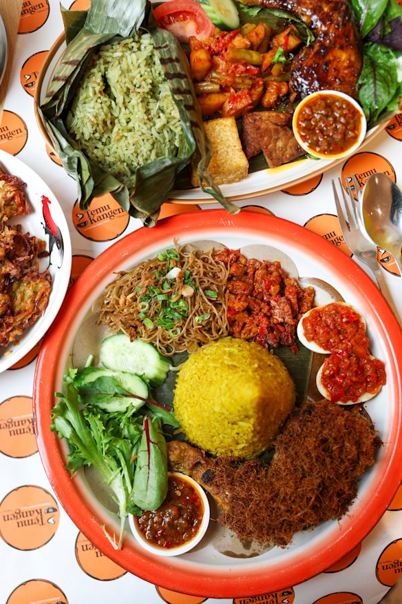Nasi kuning (turmeric rice) and ayam goreng lengkuas (galangal fried chicken) at Temu Kangen.