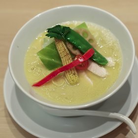 Ginza Kagari's tori paitan ramen.