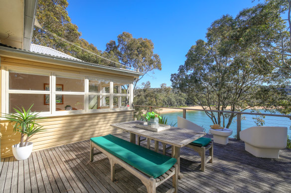 The Pearl Beach holiday house sold for a $1.1 million loss on its sale price of 2021.