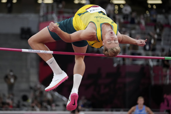Moloney aggravated a knee injury during the high jump, prompting him to end that leg of the decathlon early.