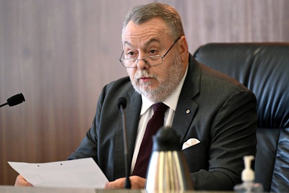 O Comissário Stuart Wood KC na Comissão de Inquérito na quarta-feira.