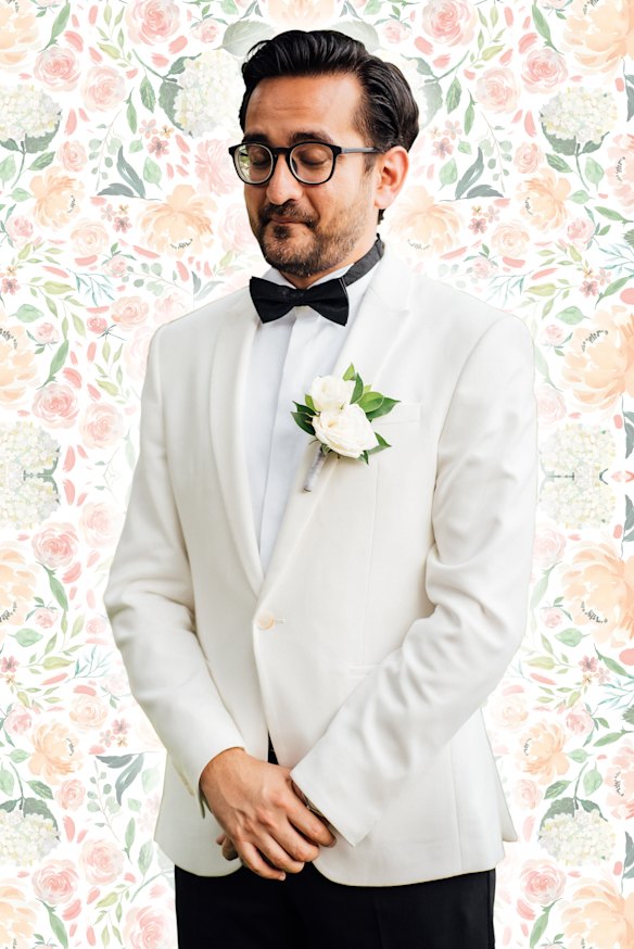 Sami Shah deserves to perform in front of big crowds.