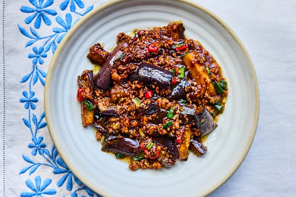 Steaming the eggplant is a healthier and easier method for home cooking.