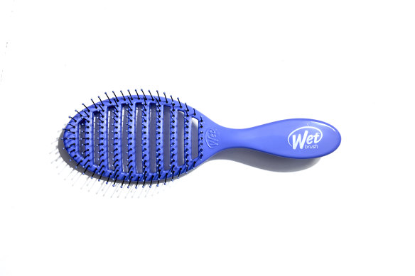 Wet Brush Original Detangle Speed Dry Brush.