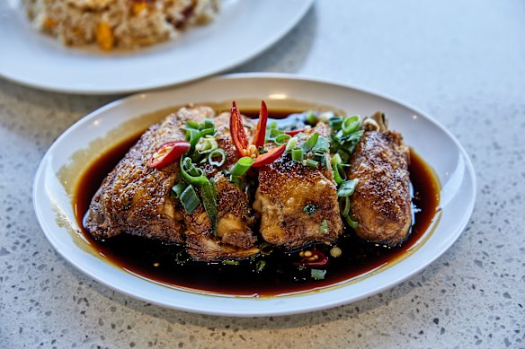 Crispy chicken rice.
