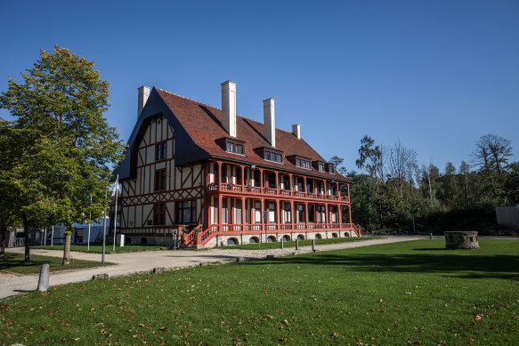 Passchendaele Museum … the closest you’ll (hopefully) get to experiencing what it was like to live through WWI.