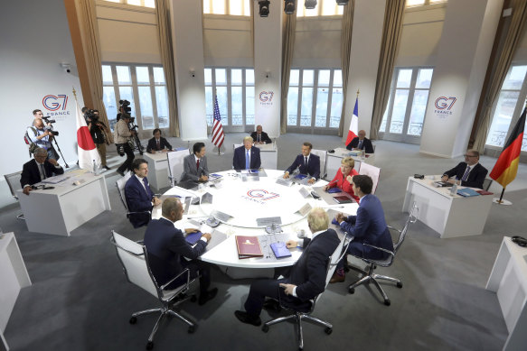 G7 leaders at a working session on World Economy and Trade.