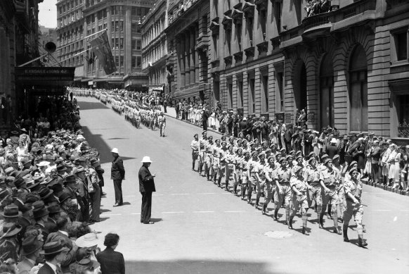 The 1st Armoured Brigade marches through Sydney to Prince Alfred Park on November 21, 1941.

