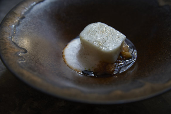 Toothfish with Jerusalem artichoke foam and mussels.