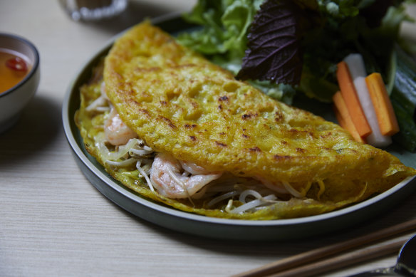 Banh xeo pancake.