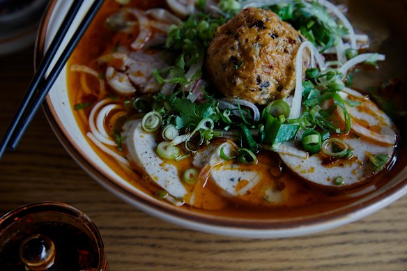 Bun bo hue dac biet.