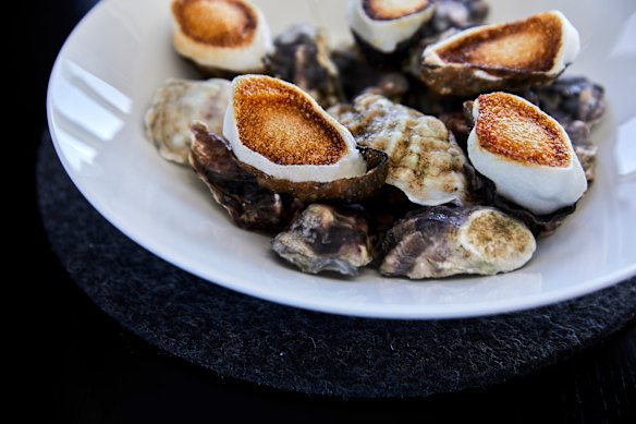 Oysters with grilled sea foam.