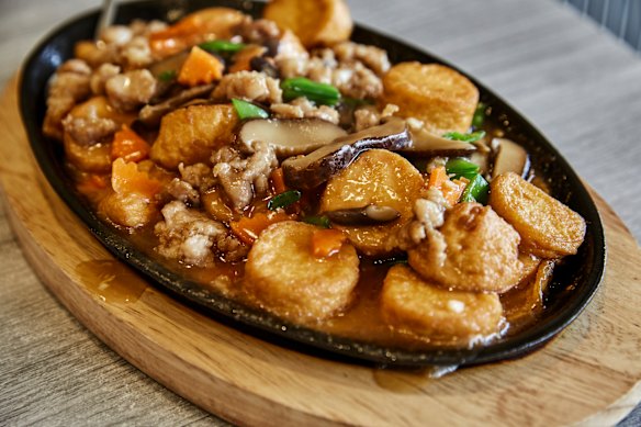 Sun Ming’s sizzling silken tofu.