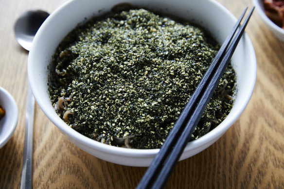 Makguksu (cold buckwheat noodles with perilla oil).