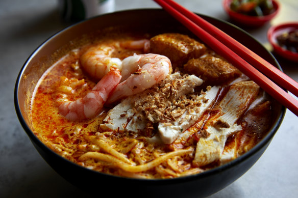 Chicken and king prawn laksa.