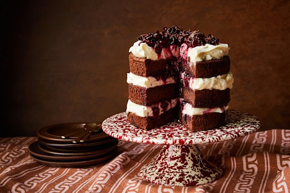 Se estiver no serviço de sobremesas, não se esqueça da barraca de bolos. 