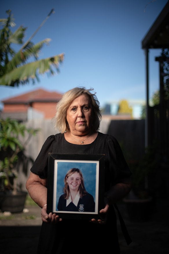 Mandy Burgess’ 15-year-old daughter Tania died in 2005 when she was stabbed 48 times by a 16-year-old boy while walking home from school. 