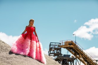 Julie Bishop dons an extravagant gown by South Australian dressmaker Jaimie Sortino at the Mt Marion lithium mine in outback WA.