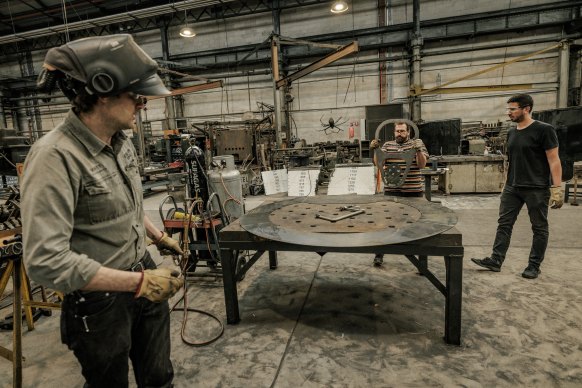 Artists Juan-Pablo Pinto and Cristian Rojas, along with master blacksmith Matt Mewburn begin work on <i>Shellter</i> which will feature in the upcoming Sculptures by the Sea.
