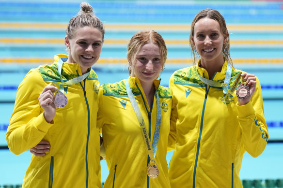 Shayna Jack (silver medal), Mollie O’Callaghan (gold medal) and Emma McKeon (bronze medal) after the women’s 100m freestyle final at the Commonwealth Games in Birmingham last year.