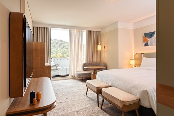 Quarto com varanda, chamo Gosford.