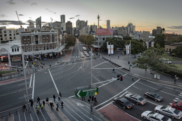 Cyclists will eventually need to cross Oxford Street at Taylor Square because one cycleway is planned for the northern side of the road and the other on the southern side.