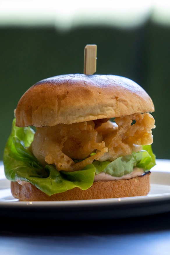 Prawn po’ boy slide.