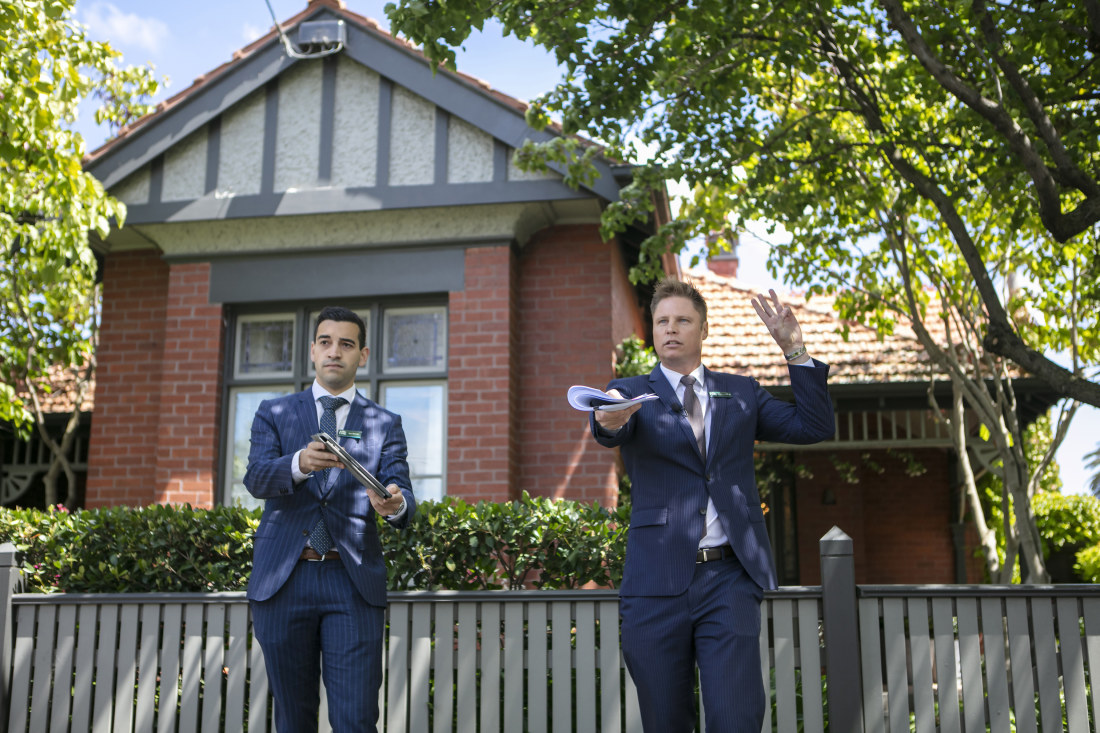 How do renttobuy schemes in Australia work?