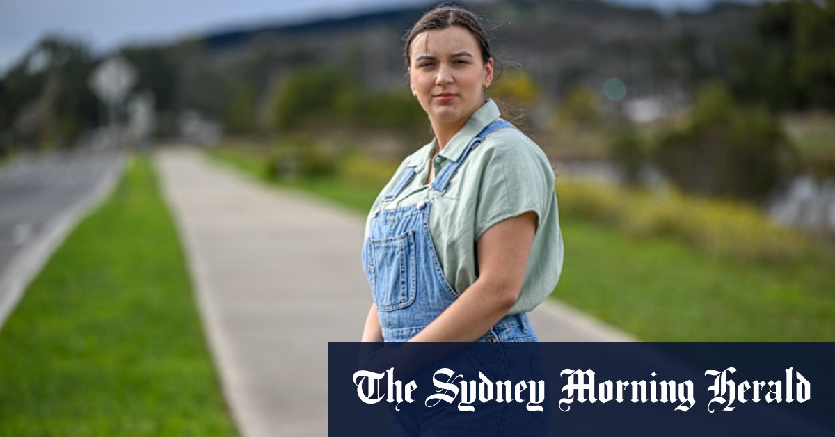 It took a suicide attempt at 16 for Dee to get mental health support. Now a mother, she wants change