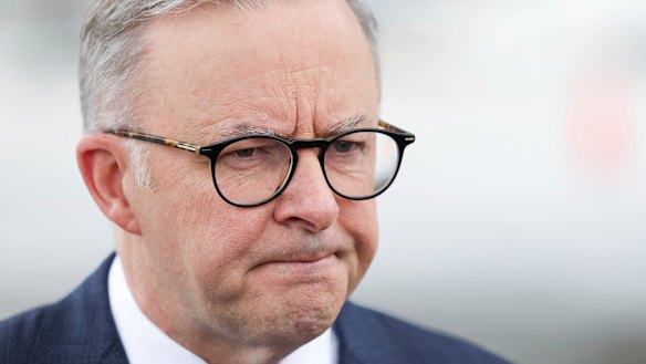 Prime Minister Anthony Albanese’s new ministerial code of conduct maintains a ban on relationships between ministers and their staff.