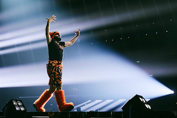 Akylas performing Ferto for Greece in Eurovision’s first semi-final.