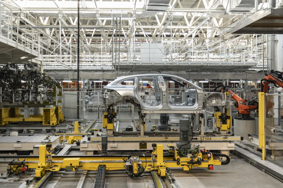 When electric carmaker Nio nearly ran out of cash in 2020, the Hefei government injected $US1 billion for a 24 per cent stake and state-controlled lenders pumped in an additional $US1.6 billion.