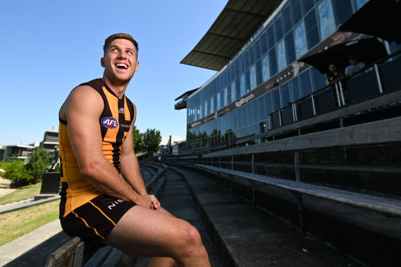 Dylan Moore signed a new contract with Hawthorn this week.