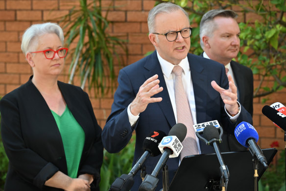 Prime Minister Anthony Albanese with Energy Minister Chris Bowen and NSW Energy Minister Penny Sharpe in Sydney this morning. 
