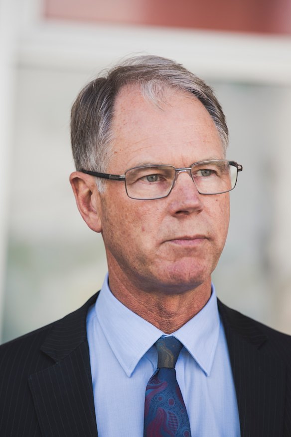 Work Safety commissioner Greg Jones had early on Wednesday warned against working too long in the heat.