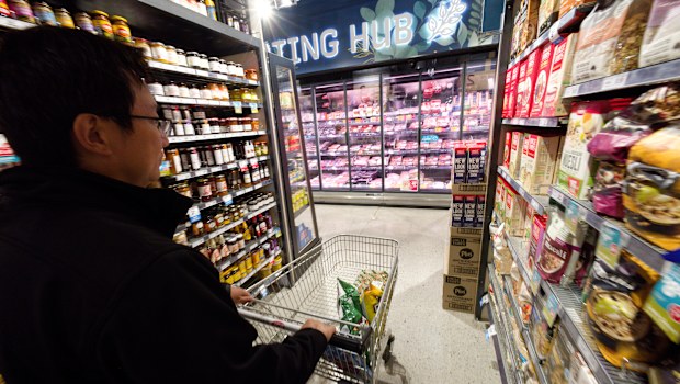 Supermarket prices: New powers proposed to break up Coles and Woolworths