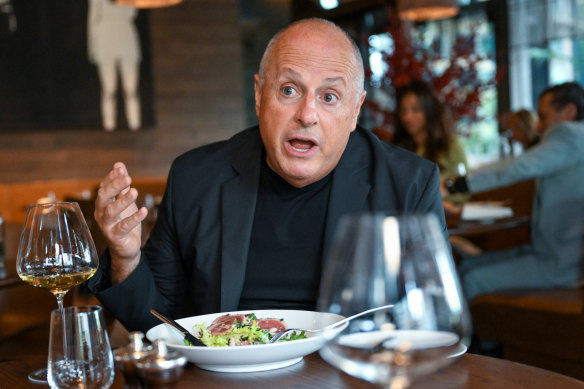 Luca's restaurant shop