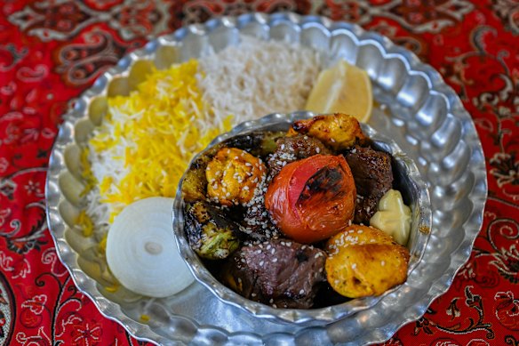 Kase kebab (kebab bowl) .