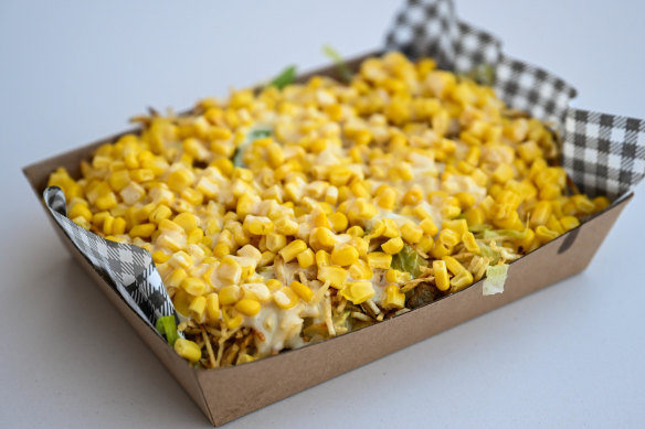 Desgranado (loaded fries with corn).