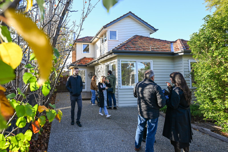 Young couple pays $200,000 above reserve for spacious Yarraville home