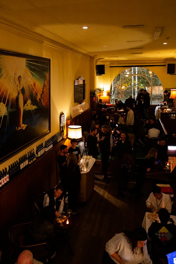 The Spring Street institution, wedged between The European and Siglo bar. 